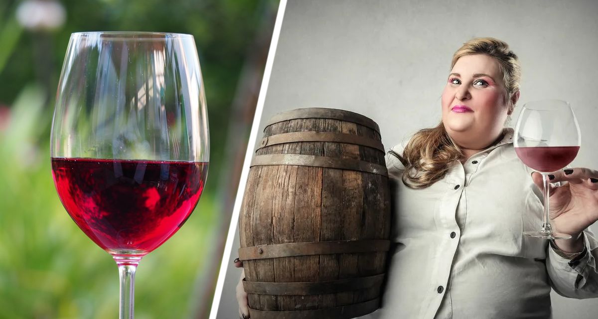 Врачи выявили, к каким трем опасным заболеваниям может привести всего полстакана вина в день